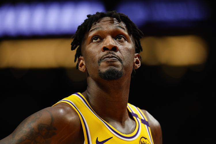 青训小将破门首秀入选最佳球员（青训新星首秀破门，当选全场最佳）