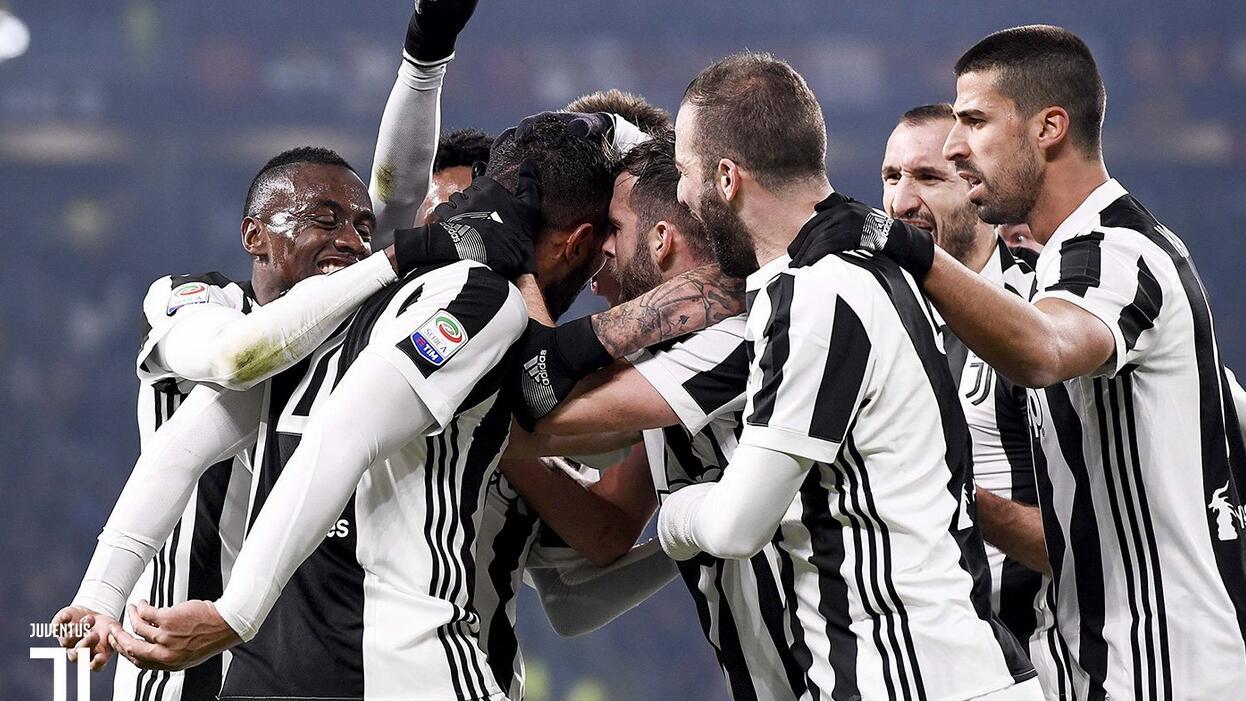 C罗新联赛完成帽子戏法（C罗在新联赛上演帽子戏法）