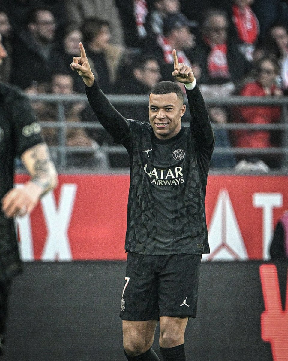 赫罗纳想租贝尔纳尔？世体：贝尔纳尔在冬窗不会被租借出去（世体：赫罗纳有意租借贝尔纳尔，但冬窗外租无望）