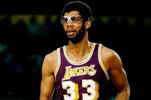 三节比赛，英格拉姆16中10，效率惊人（英格拉姆三节16投10中，效率爆表）