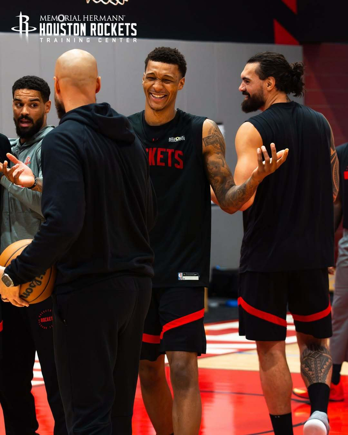 马老师懂球！马健昨日预测尼克斯夺冠&布伦森MVP 结果完全一致（马健神预言：尼克斯夺冠、布伦森当选MVP全部应验）