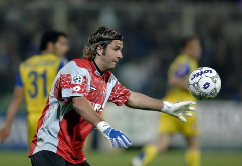 越南记者质疑国安近期比赛强度，拉米罗：各队差距其实并不大（越南记者质疑国安近阶段赛程含金量，拉米罗回应：球队间实力差距不大）