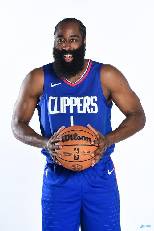 新一代篮球传奇的诞生：Luka 5的诞生背景（Luka 5诞生记：新一代篮球传奇启幕）