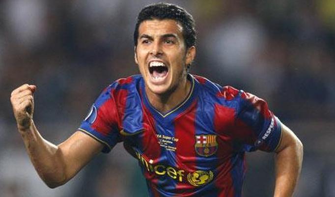 逆天，挪威甲门将点球大战一脚将摆好的球踢走以干扰对方（点球大战离谱一幕：挪甲门将故意将摆好的球踢走干扰对手）